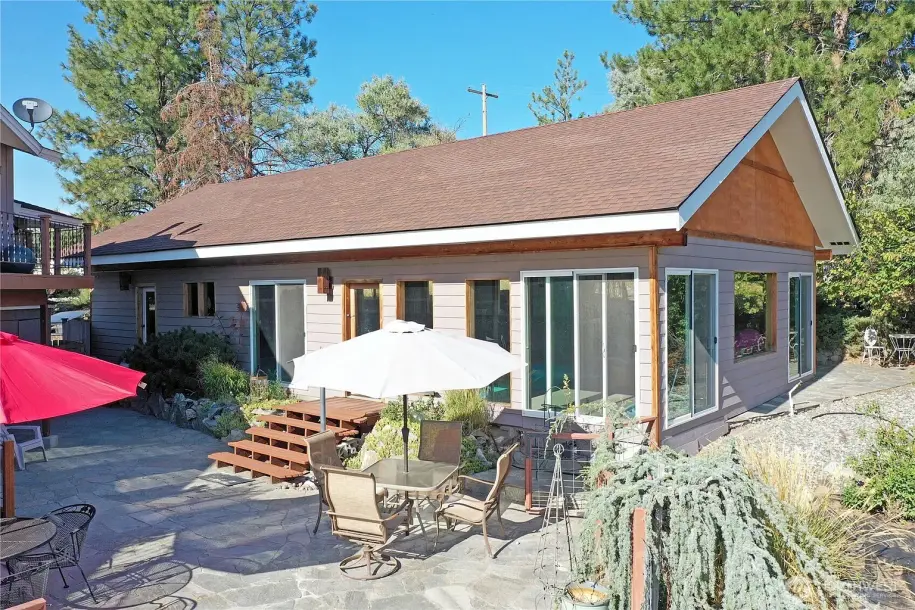 725 Okoma Drive, Omak, WA 98841-10