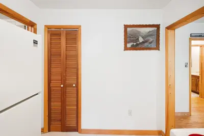 83 Snowy Cove Ln, Black Mountain, NC 28711